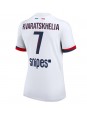 Billige Paris Saint-Germain Khvicha Kvaratskhelia #7 Bortedrakt Dame 2025-26 Kortermet